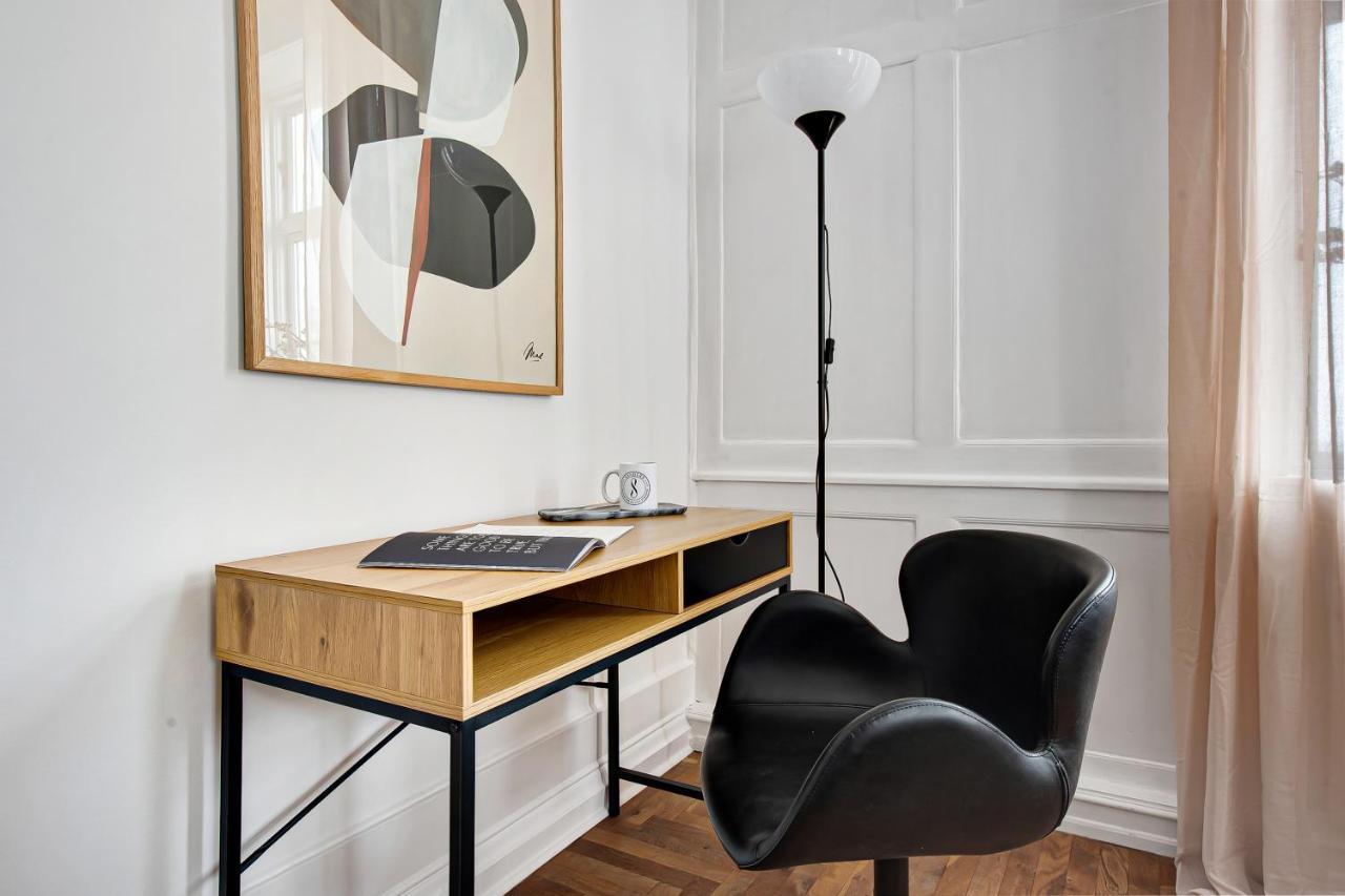 Sanders Square - Spacious Six-Bedroom Apartment Near Amalienborg Copenhagen Exterior photo