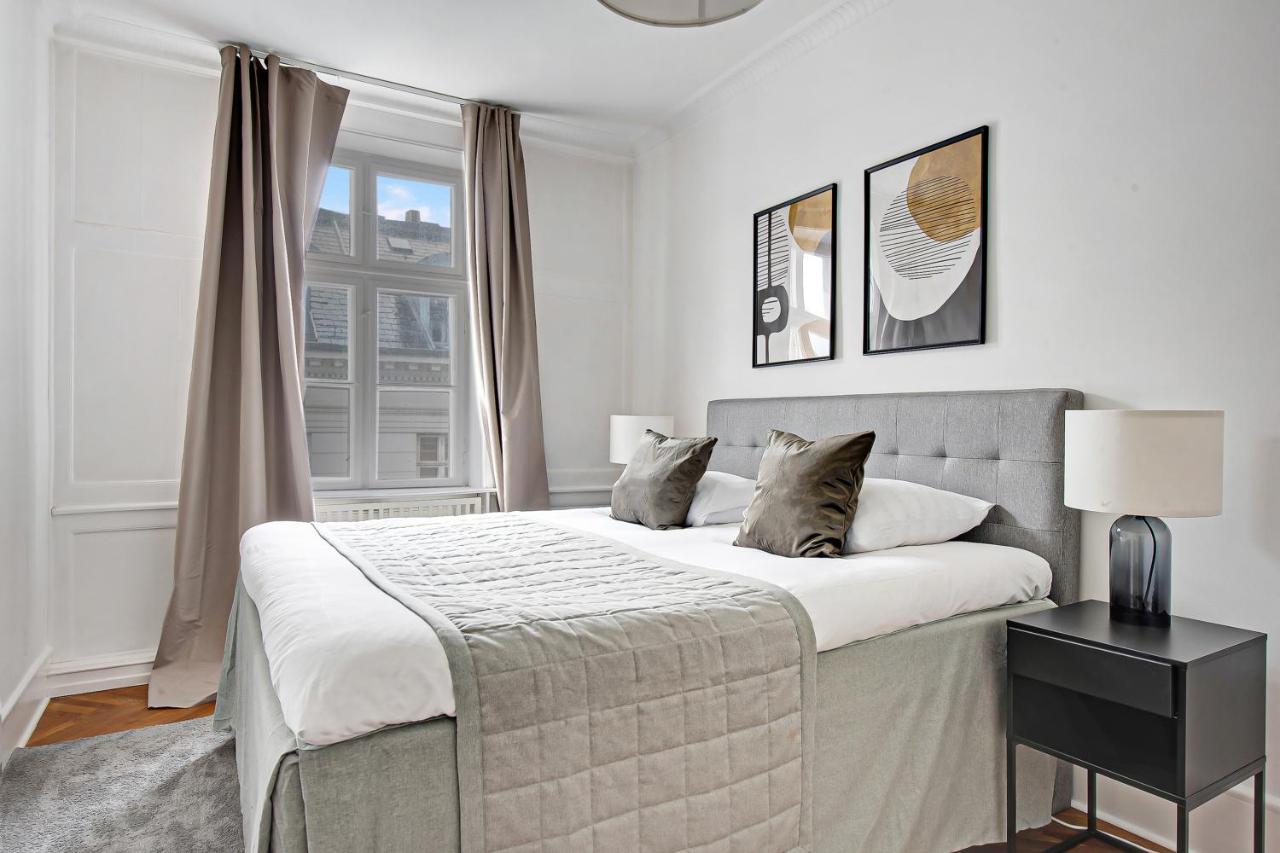 Sanders Square - Spacious Six-Bedroom Apartment Near Amalienborg Copenhagen Exterior photo